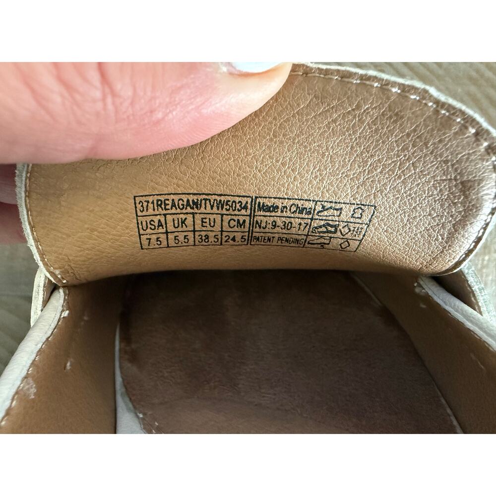 NEW Vionic Reagan Loafer Mule Slide Women's Shoes Sz 7.5 White Preppy Tassel - Picture 8 of 11